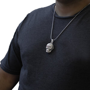 Ruby Eyes Grinning Skull