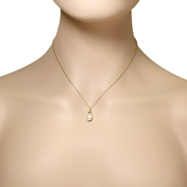 Gold Pearl Pendant